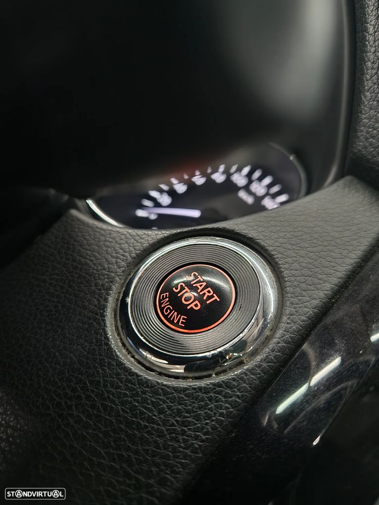 Nissan Qashqai 1.5 dCi N-Connecta 18 - 15