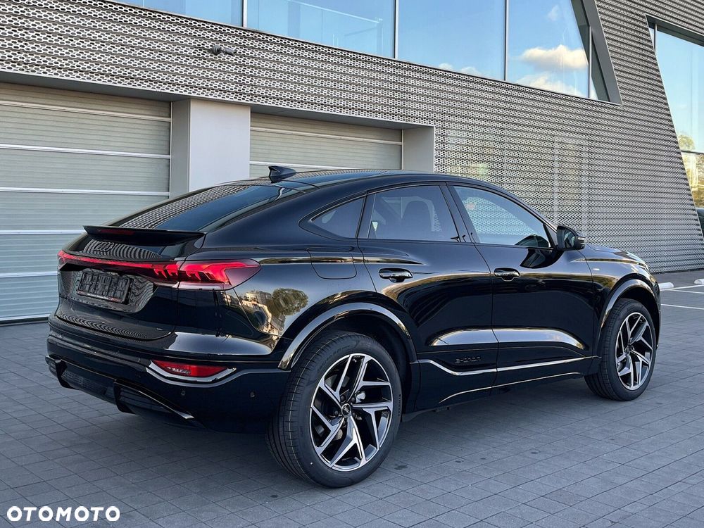 Audi Q6 e-tron - 4
