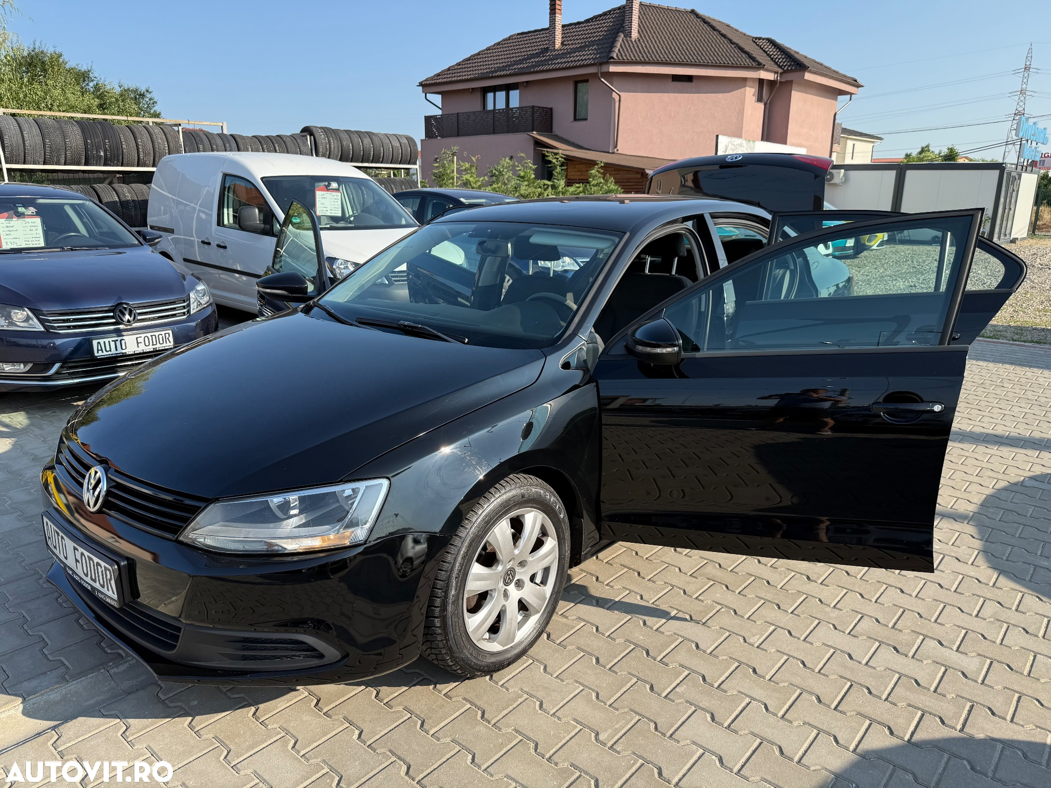 Volkswagen Jetta 1.6 TDI Blue Motion Technology Comfortline - 36
