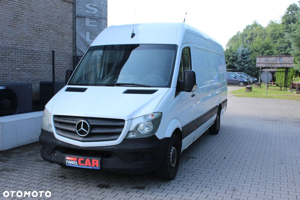 Mercedes-Benz Sprinter - 2