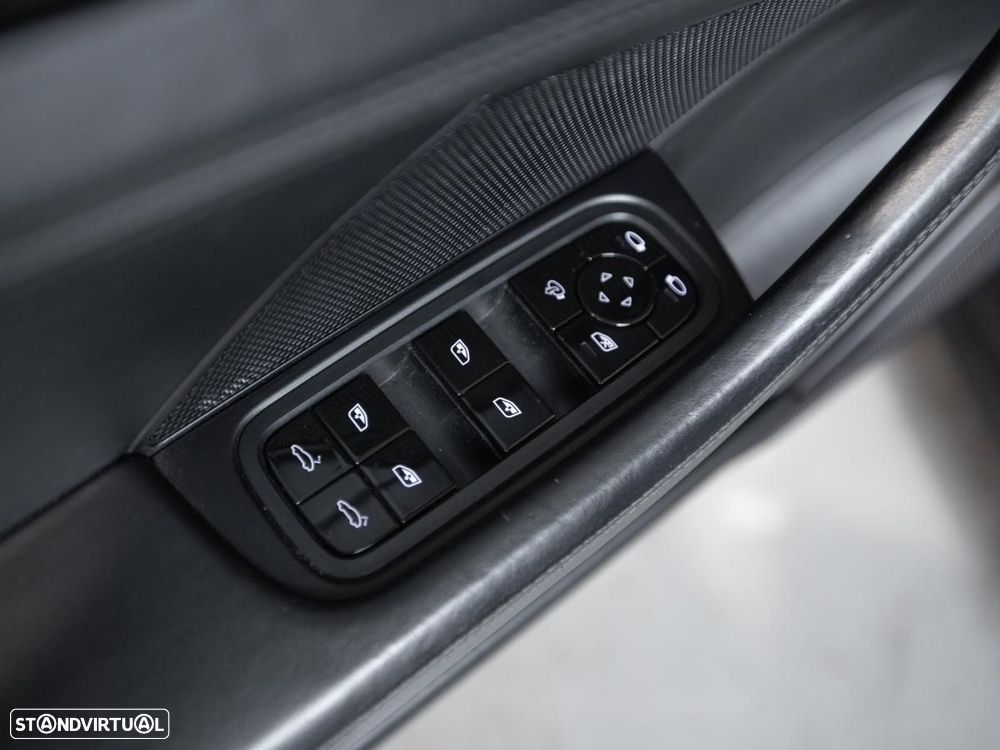 Porsche Panamera 4 S - 16