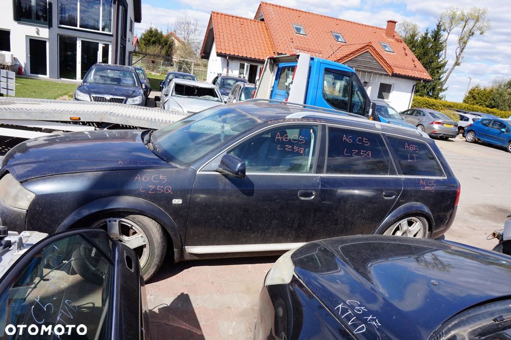 AUDI A6 C5 LIFT KOMBI 2003 LZ5Q 2.5 TDI AKE 180KM EYJ GRANATOWY na części - 2