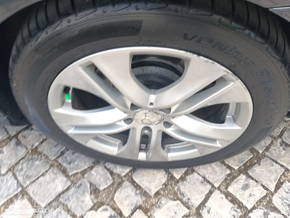 Mercedes-Benz E 250 CDi Avantgarde BE Auto. - 30