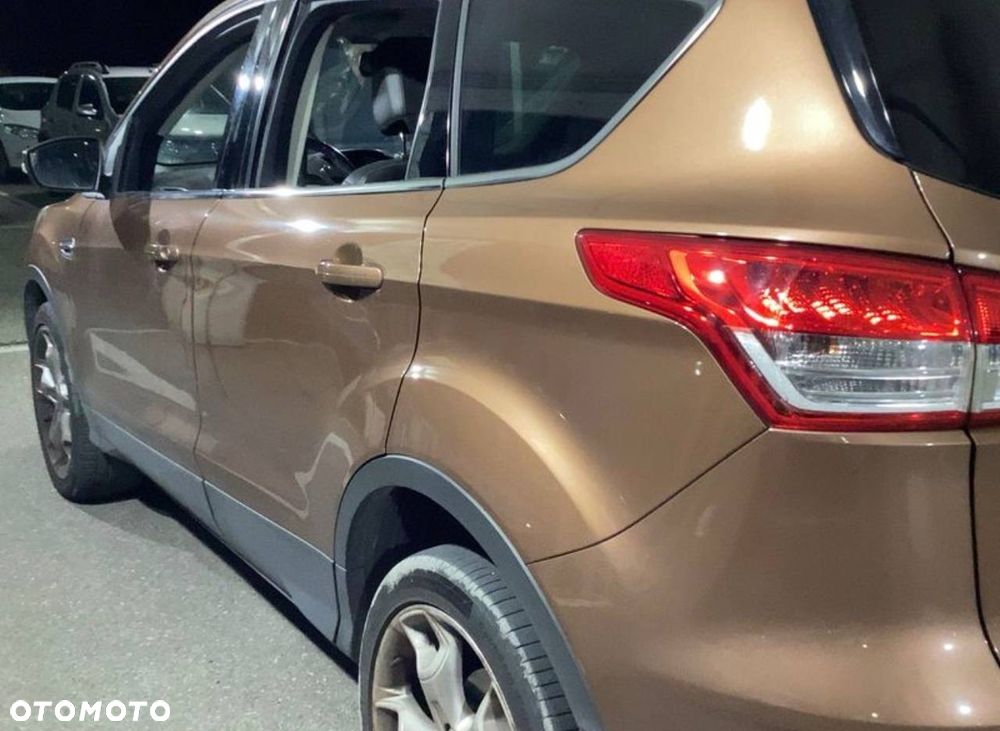 Ford Kuga 2.0 TDCi 4x4 Titanium - 7