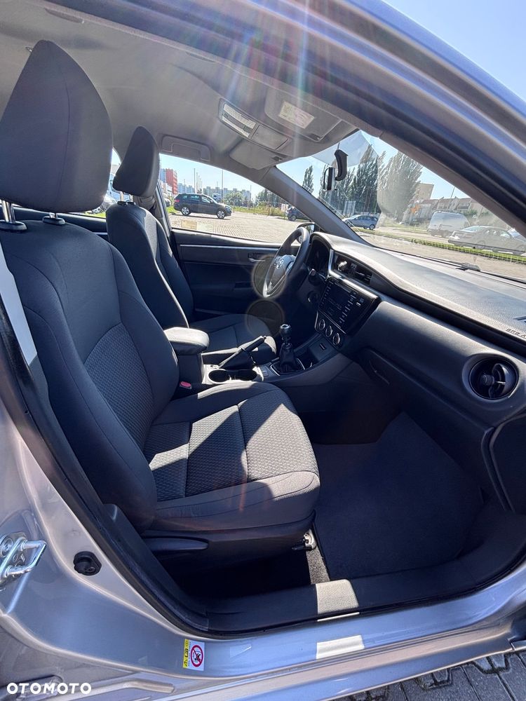 Toyota Corolla 1.6 Active - 10