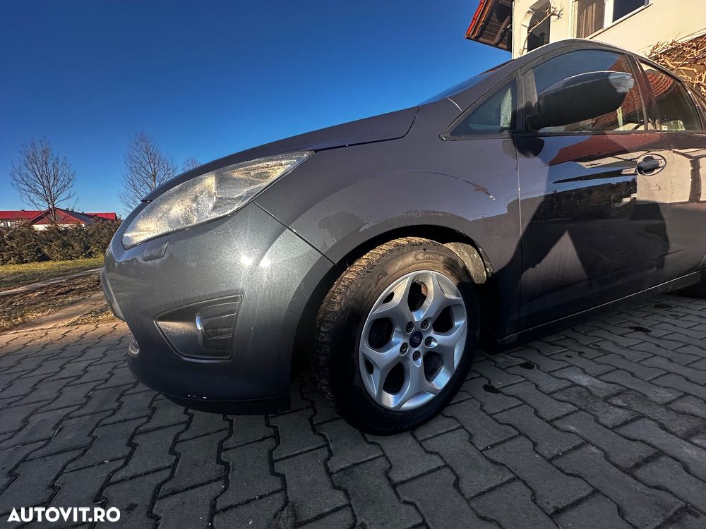 Ford C-Max - 11