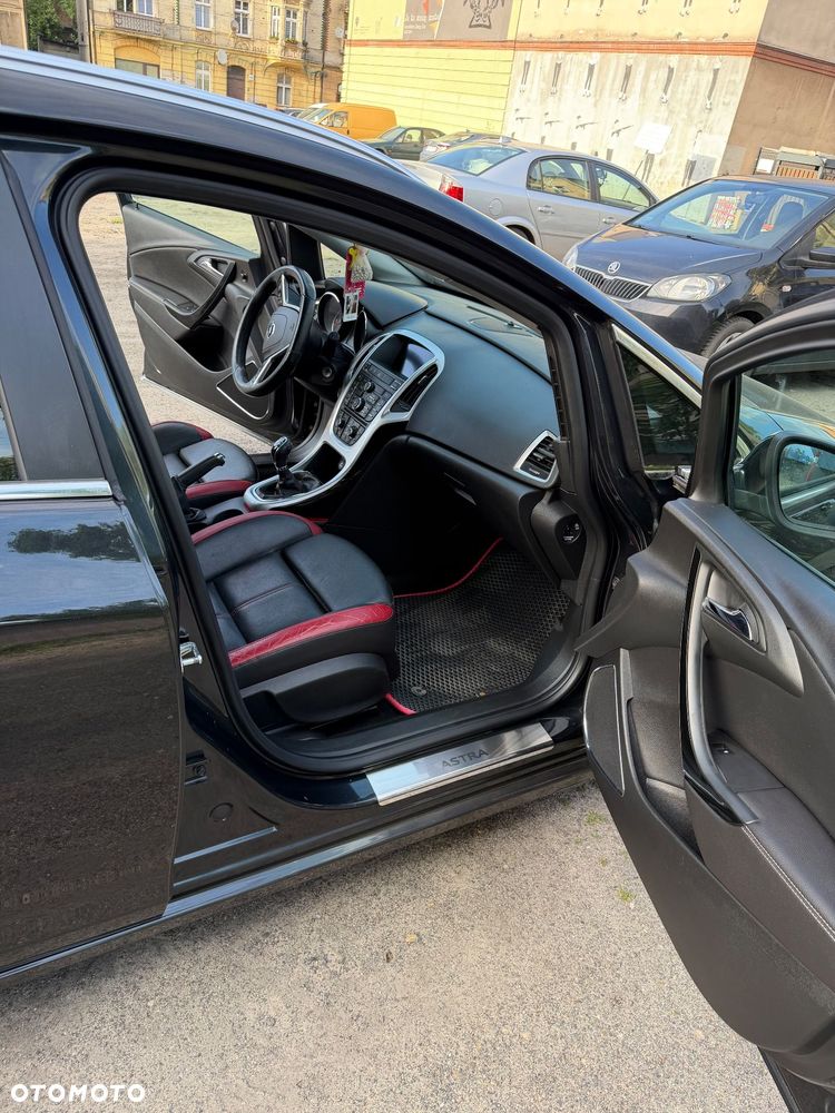 Opel Astra 2.0 CDTI Bi-Turbo S&S - 12