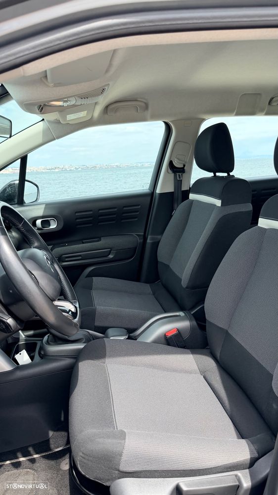 Citroën C3 Aircross 1.2 PureTech Shine EAT6 - 7