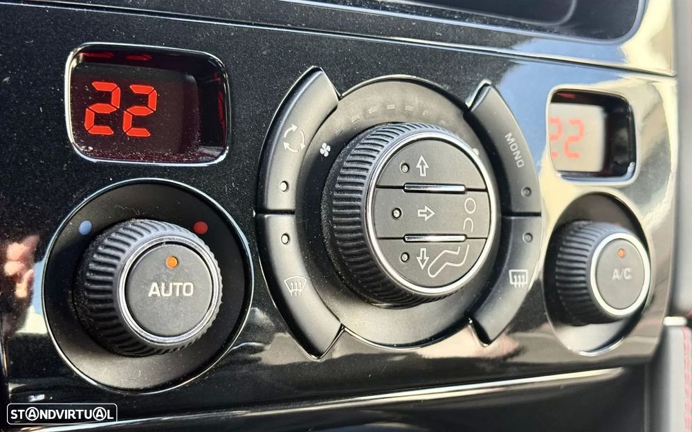 Peugeot RCZ 1.6 200 THP GT-Line - 51