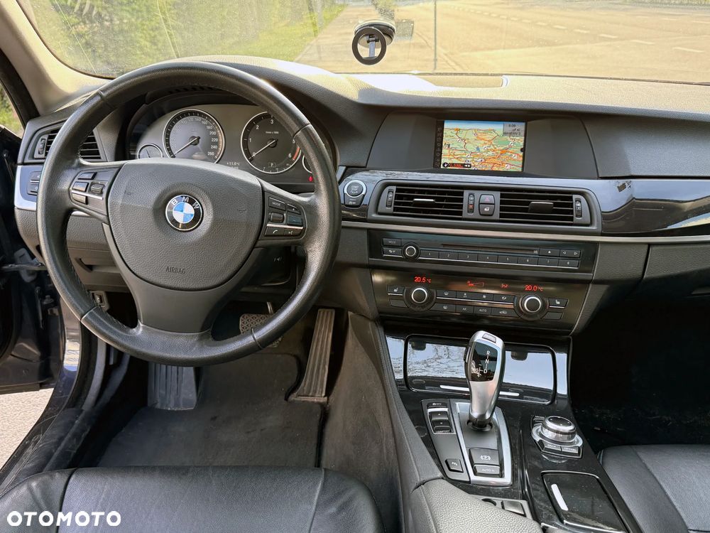 BMW Seria 5 520d - 7