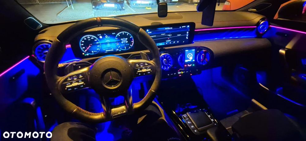 Mercedes-Benz CLA AMG 35 4Matic B AMG Speedshift 7G-DCT - 12