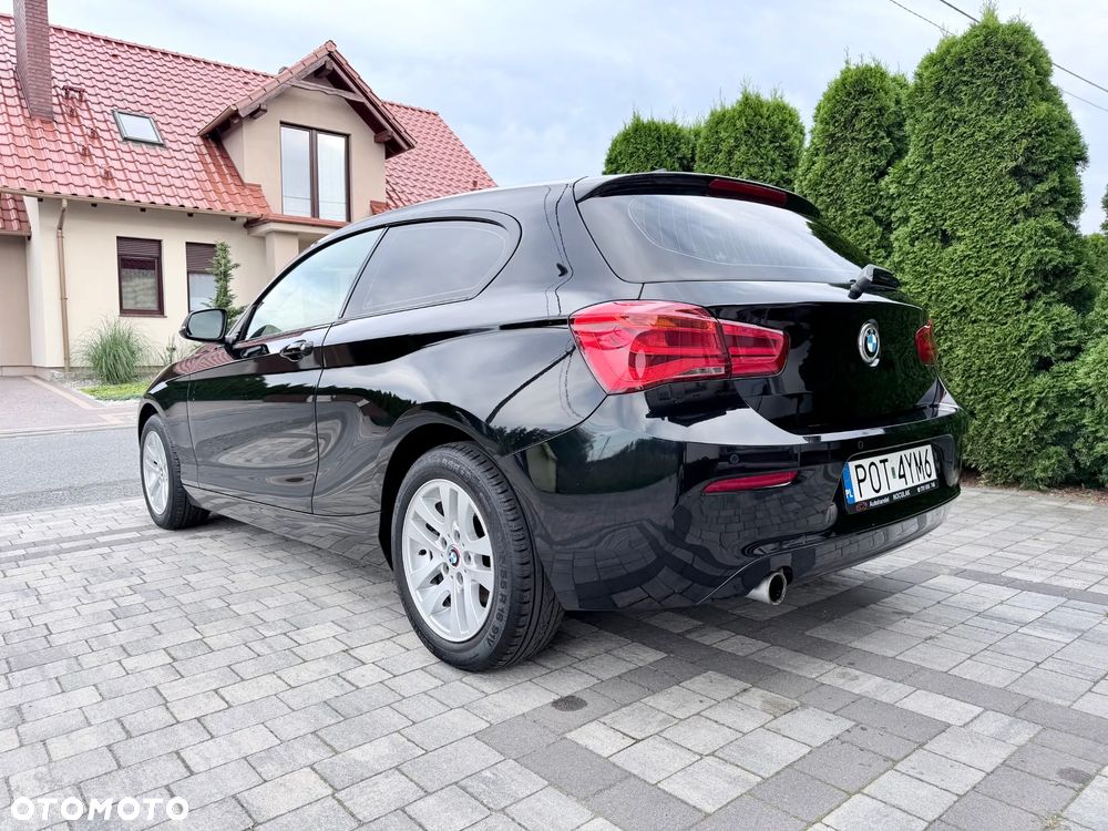 BMW Seria 1 116i - 27