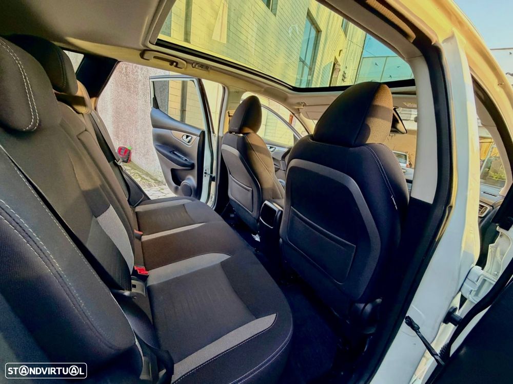 Nissan Qashqai 1.2 DIG-T N-Connecta - 19