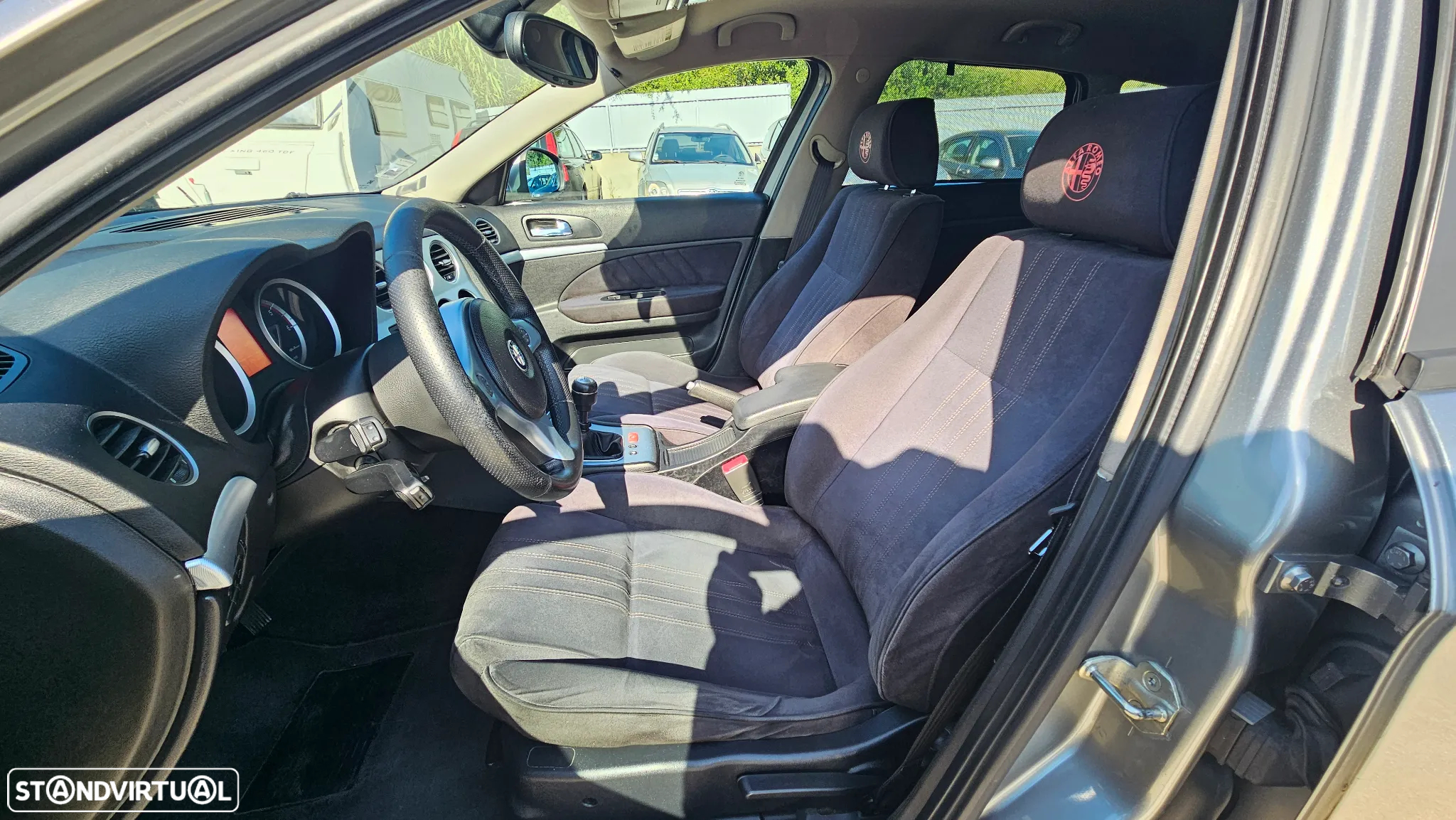 Alfa Romeo 159 Sportwagon 1.9 JTDm 16V Elegante - 11
