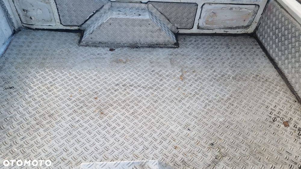 Volkswagen Caddy - 11