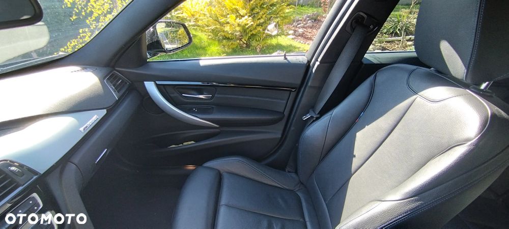 BMW Seria 3 318i GPF M Sport - 21