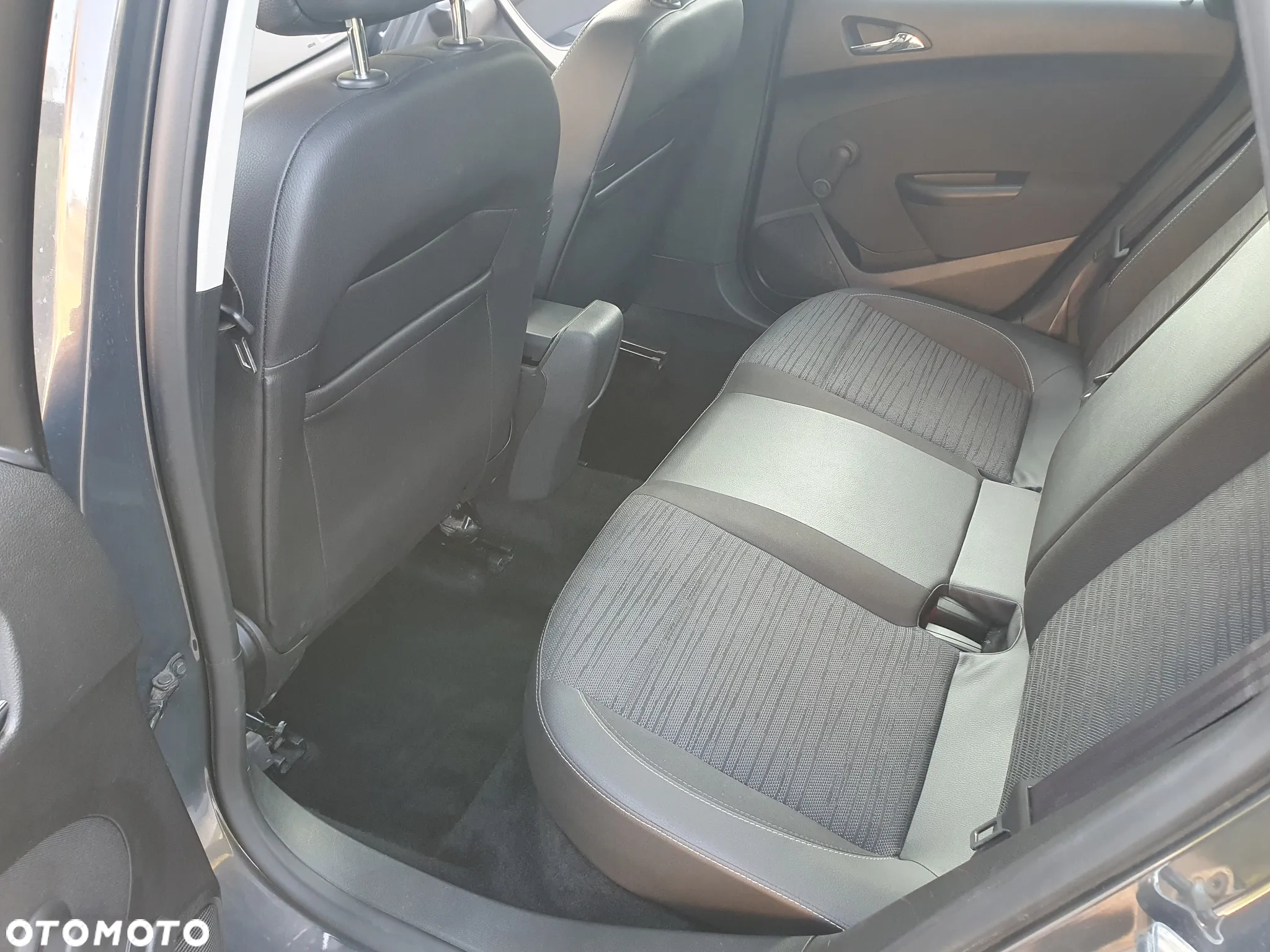 Opel Astra IV 1.6 Enjoy - 11