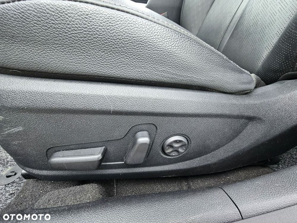 Kia Optima - 35