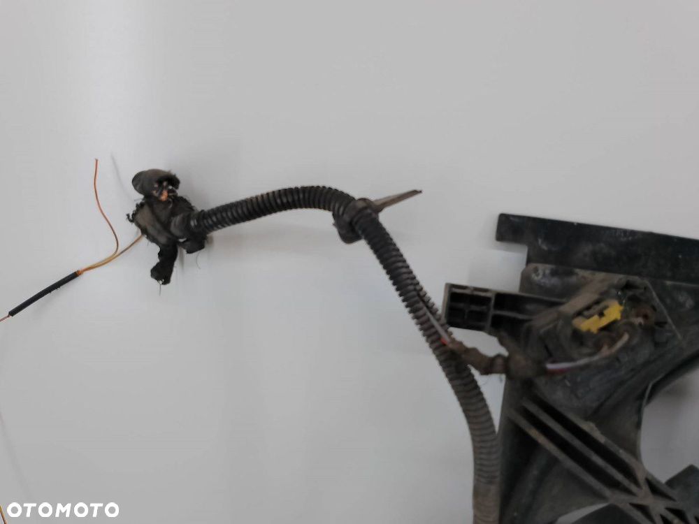 WENTYLATOR CHŁODNICY FIAT GRANDE PUNTO E5480005  51797135 1.4 MPI - 5