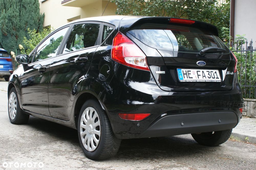 Ford Fiesta - 17