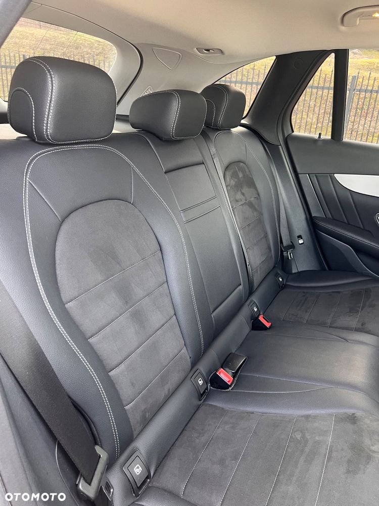 Mercedes-Benz GLC 220 d 4Matic 9G-TRONIC Exclusive - 9