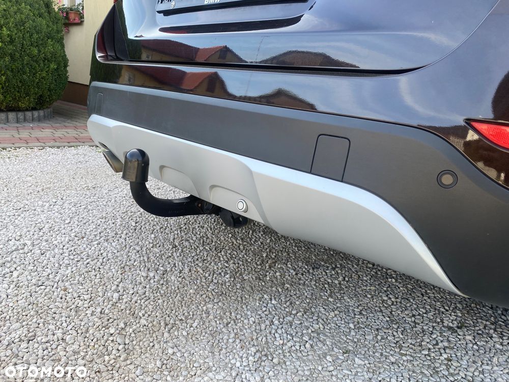 BMW X1 sDrive18d xLine - 38
