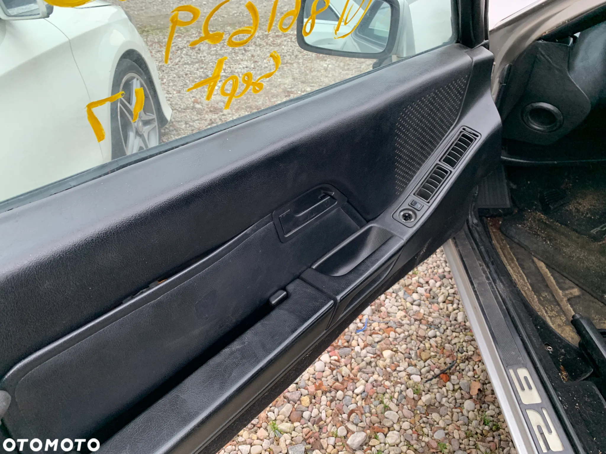 Porsche 928 - 14