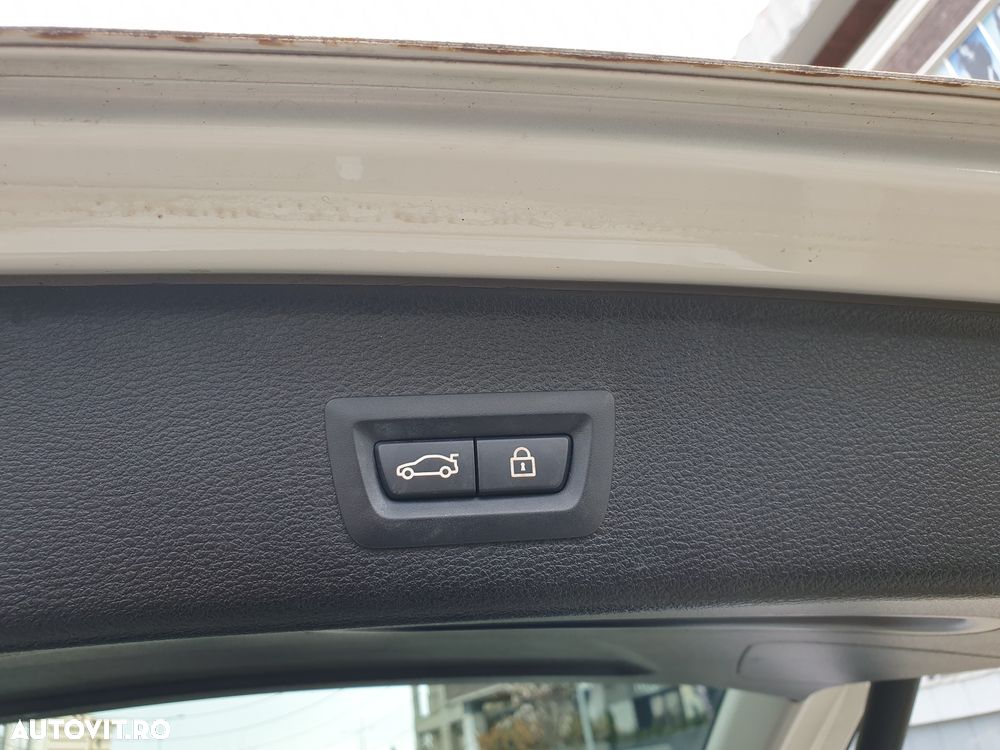 BMW X3 xDrive28i - 12