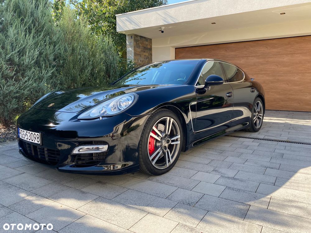 Porsche Panamera Turbo PDK - 1