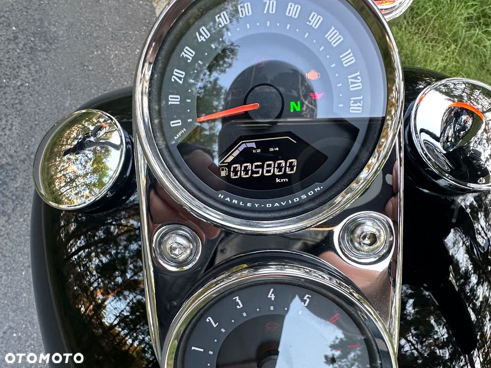 Harley-Davidson Dyna Low Rider - 11