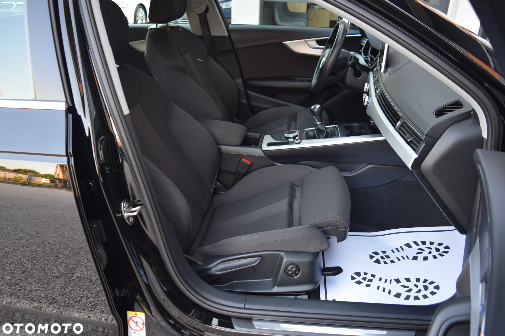 Audi A4 Avant 2.0 TDI Design - 41