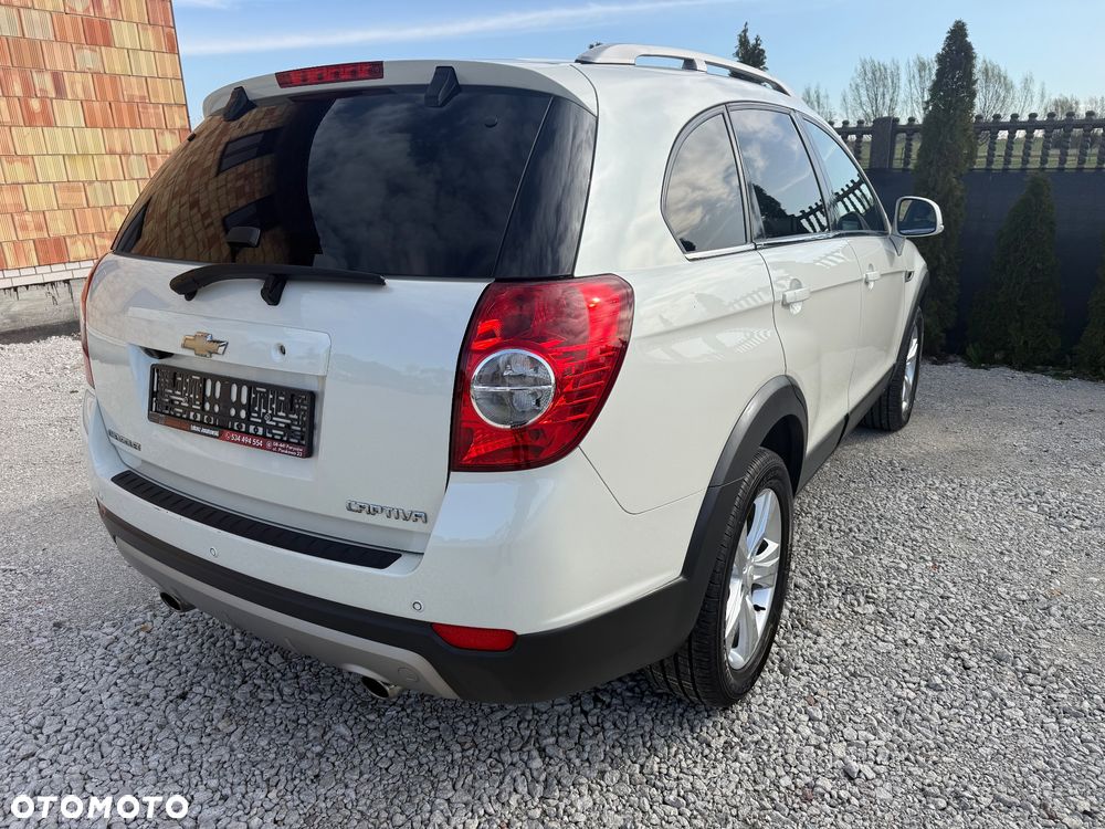 Chevrolet Captiva 2.2 TD AWD LTZ - 11