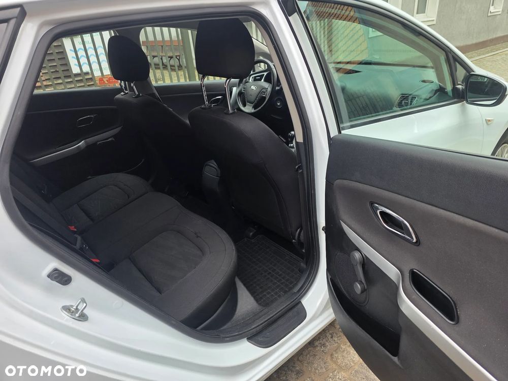 Kia Ceed 1.4 L - 14