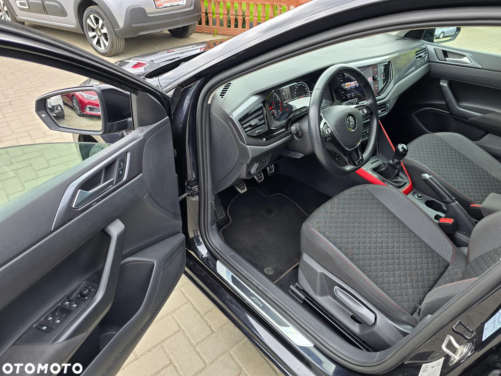 Volkswagen Polo - 8