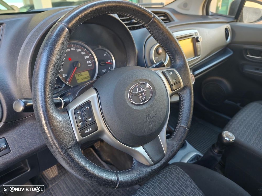 Toyota Yaris 1.0 VVT-i Comfort +PS Style +P.Techno - 14