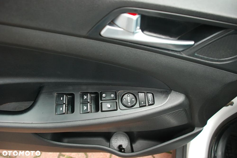 Hyundai Tucson 1.6 CRDi Style 2WD DCT - 16