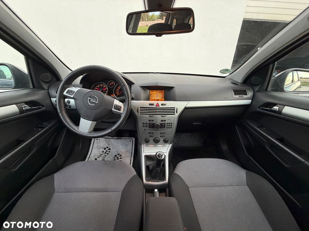 Opel Astra 1.6 Design Edition - 16