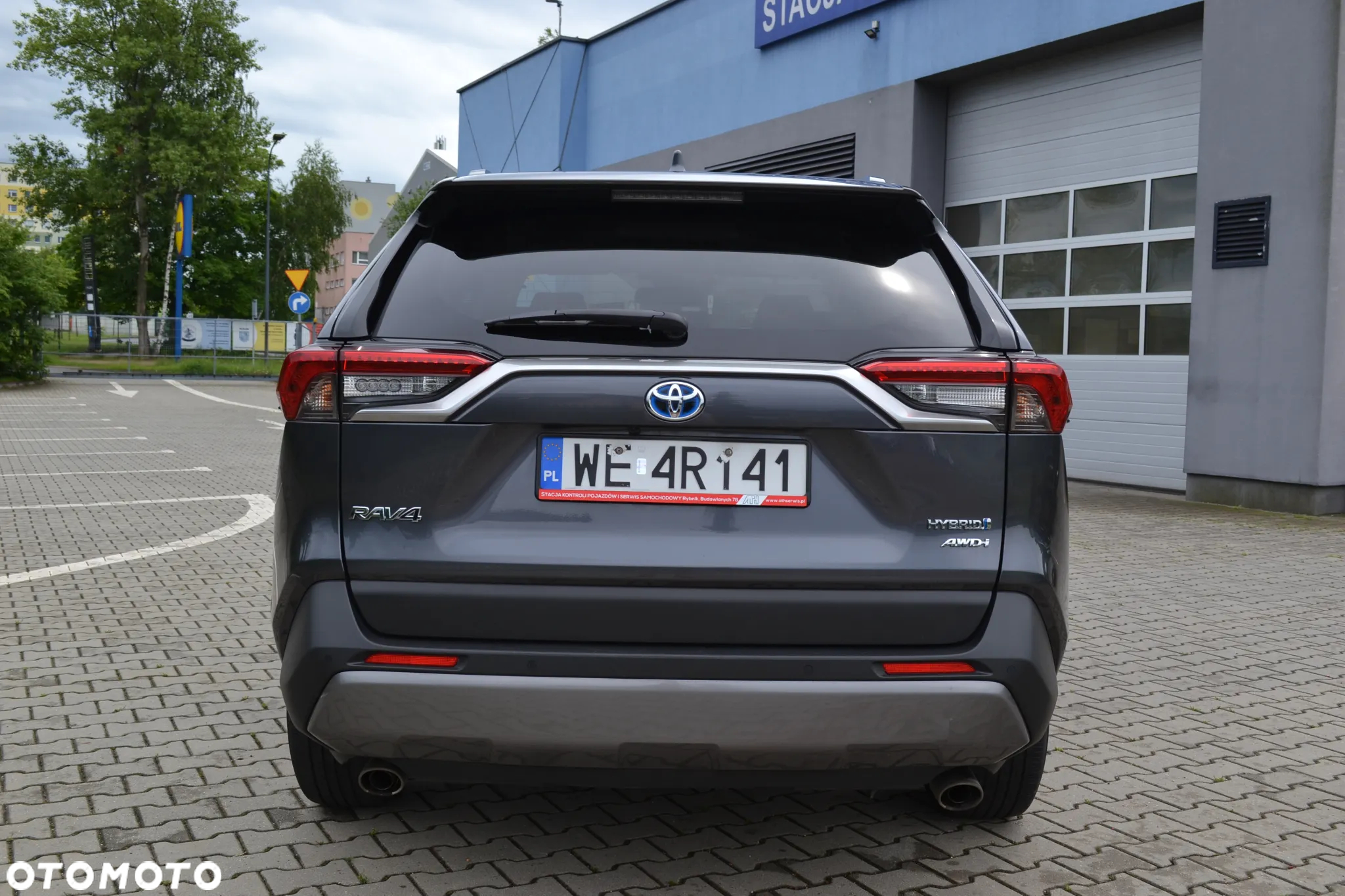 Toyota RAV4 - 8