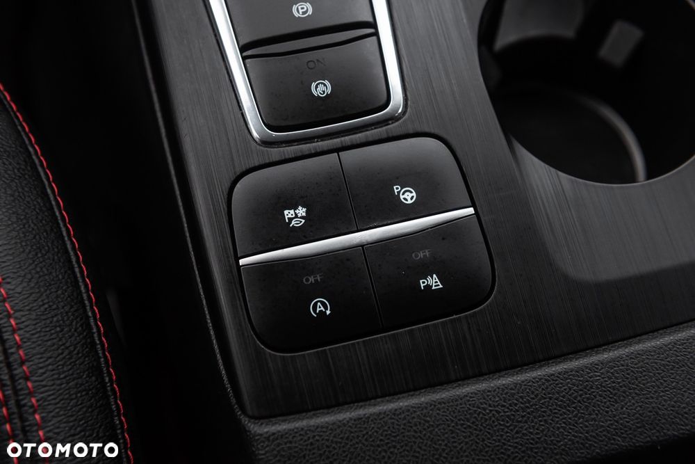 Ford Kuga 2.0 EcoBlue AWD ST-Line X - 16