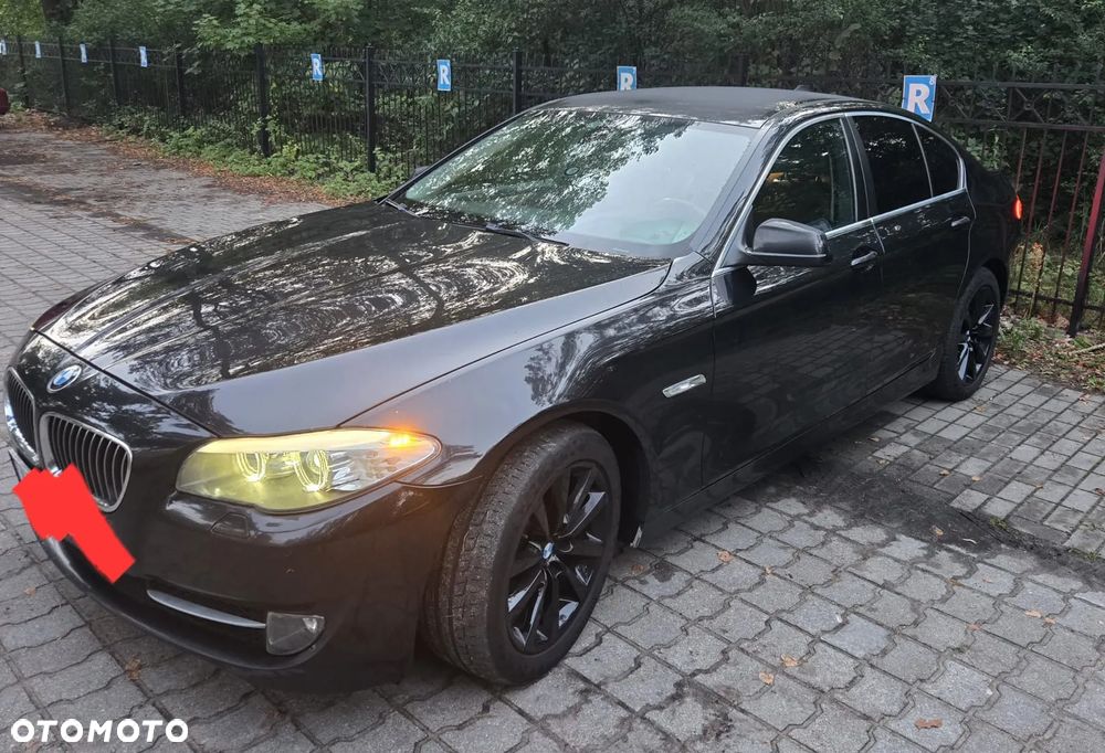 BMW Seria 5 520d Touring - 9