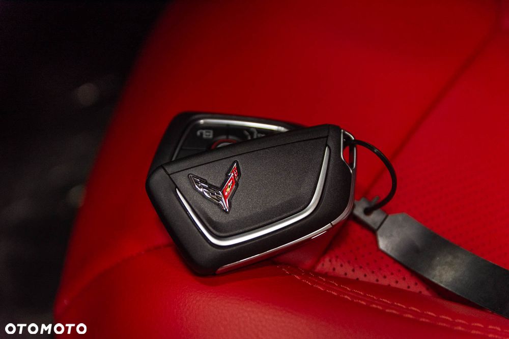 Chevrolet Corvette - 22