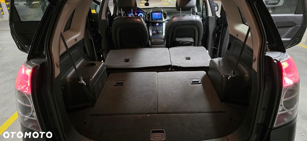 Chevrolet Captiva 2.2 D LTZ - 12