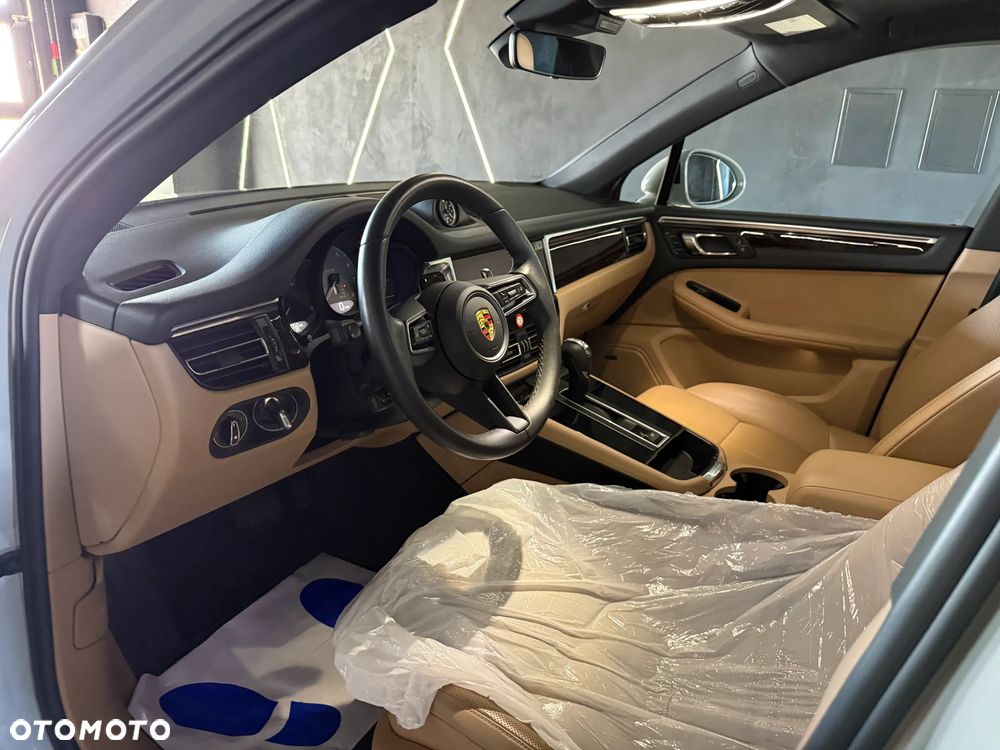 Porsche Macan GTS PDK - 25