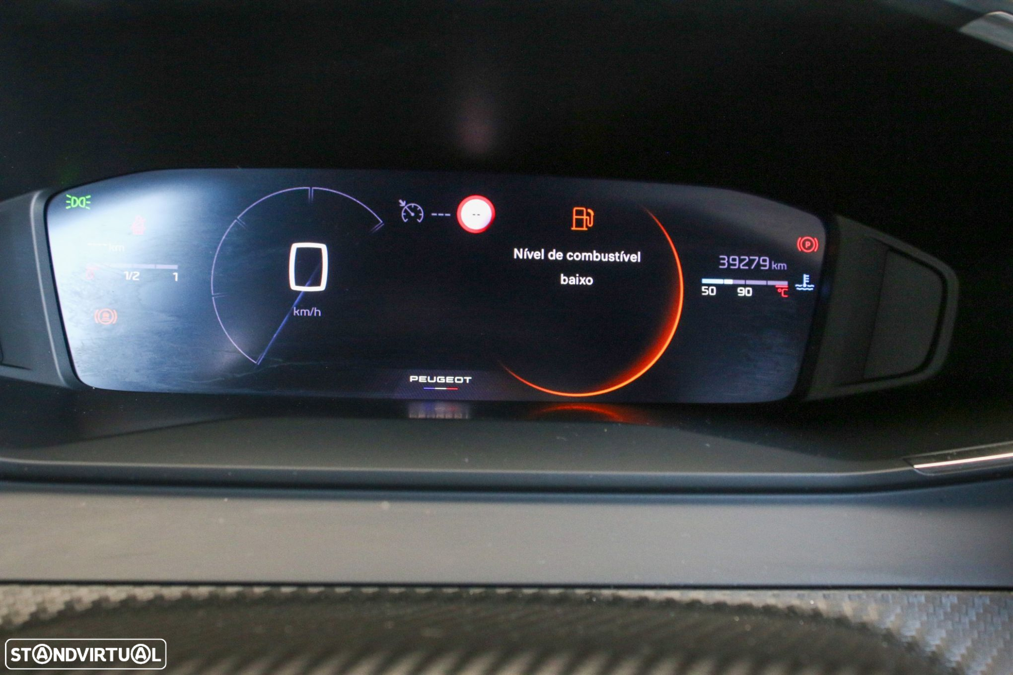 Peugeot 2008 1.2 PureTech Allure - 23