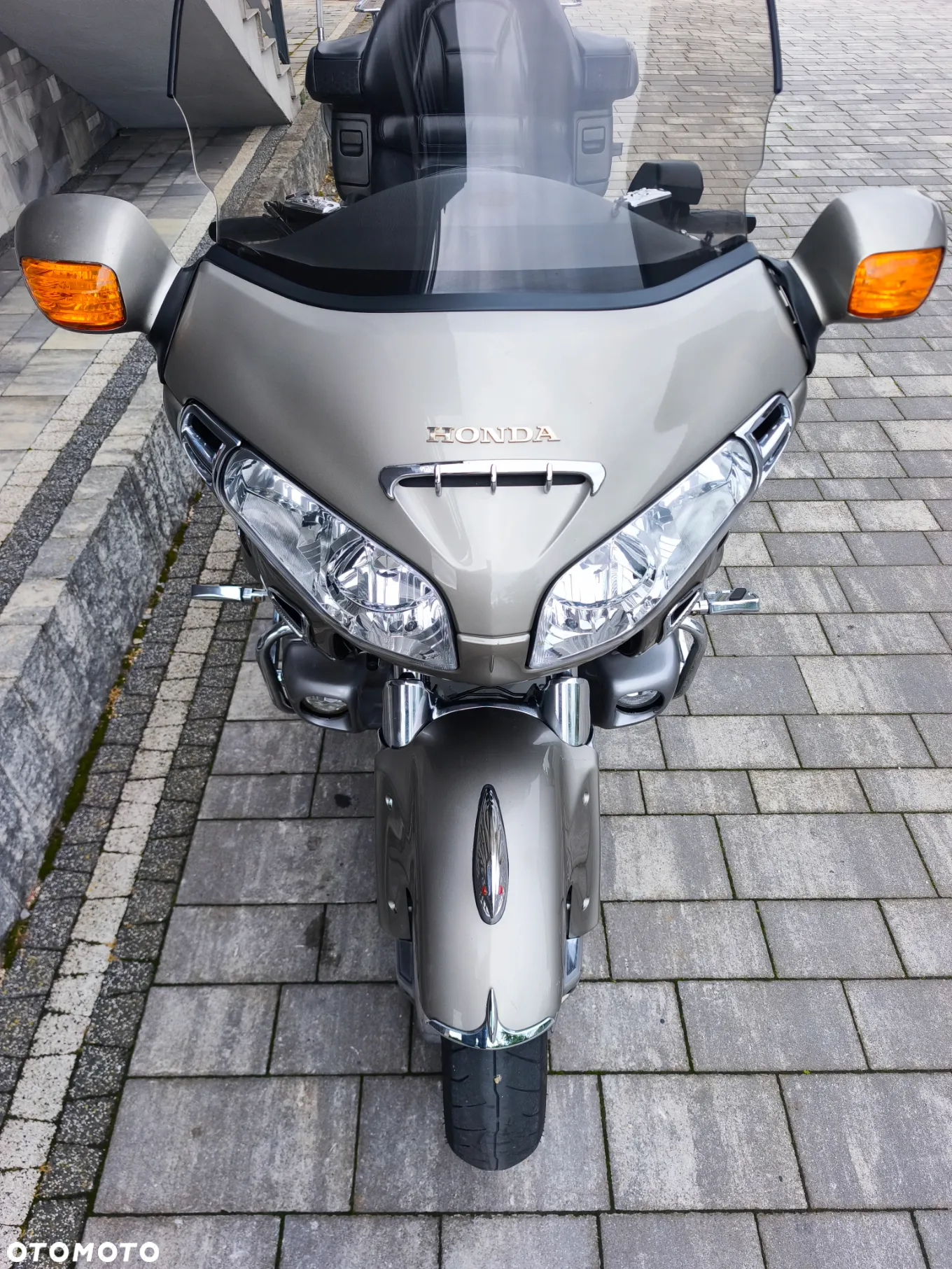 Honda GL - 28