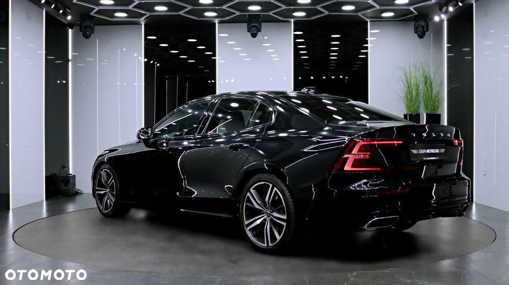 Volvo S60 T4 R-Design - 5