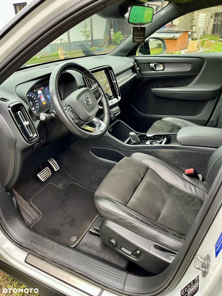 Volvo XC 40 T5 Plug-In Hybrid R-Design - 19