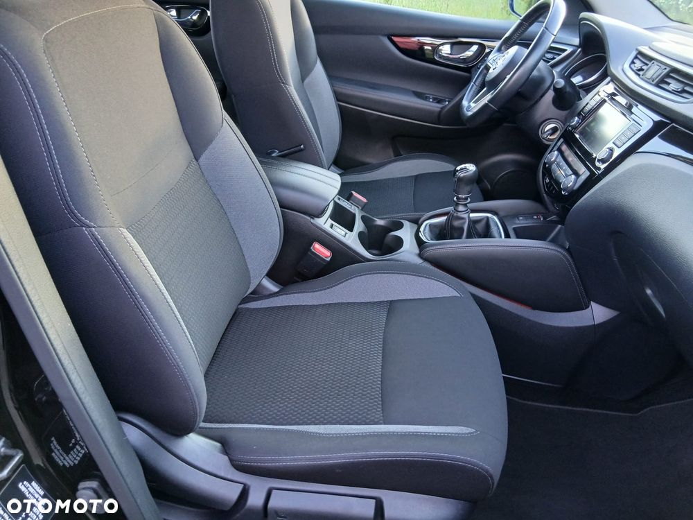 Nissan Qashqai 1.3 DIG-T Visia - 14