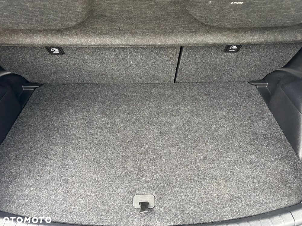 Toyota Yaris - 24