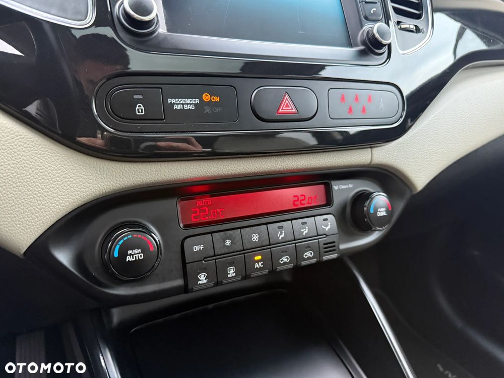 Kia Carens 1.6 GDI M - 26